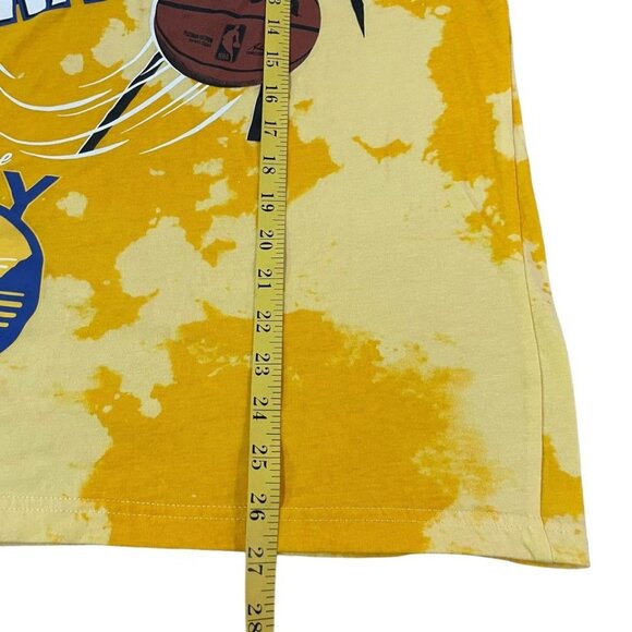 Golden State Warriors T-Shirt Men’s Size M Yellow Tie-Dye Retro NBA Basketball - Picture 4 of 5